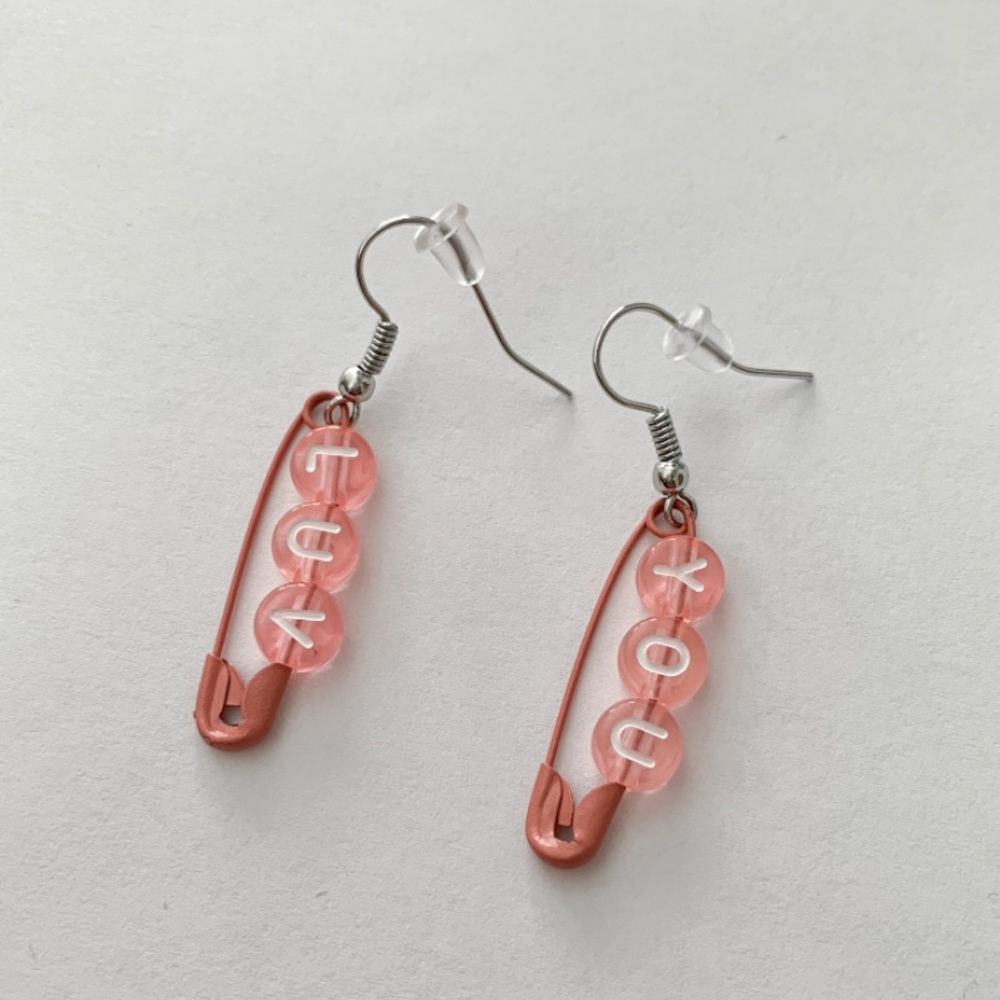 Handmade safety pin “LUV YOU” earring